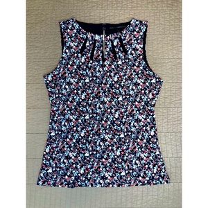 White House Black Market summer top. Like new.